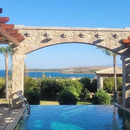 With Private Pool And Stunning Sea View *