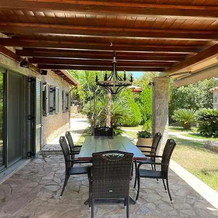 Βίλα With Private Pool And Stunning Sea View