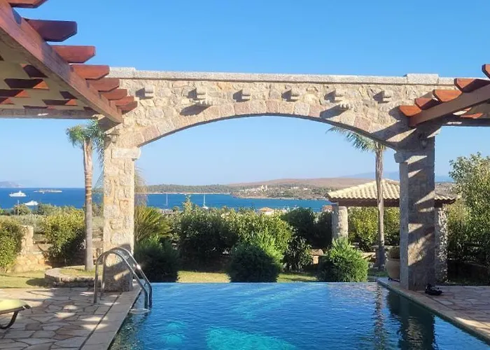 With Private Pool And Stunning Sea View *